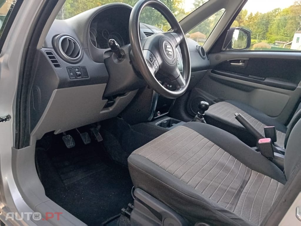 Suzuki SX4 1.6 DDiS GLA Outdoor Line