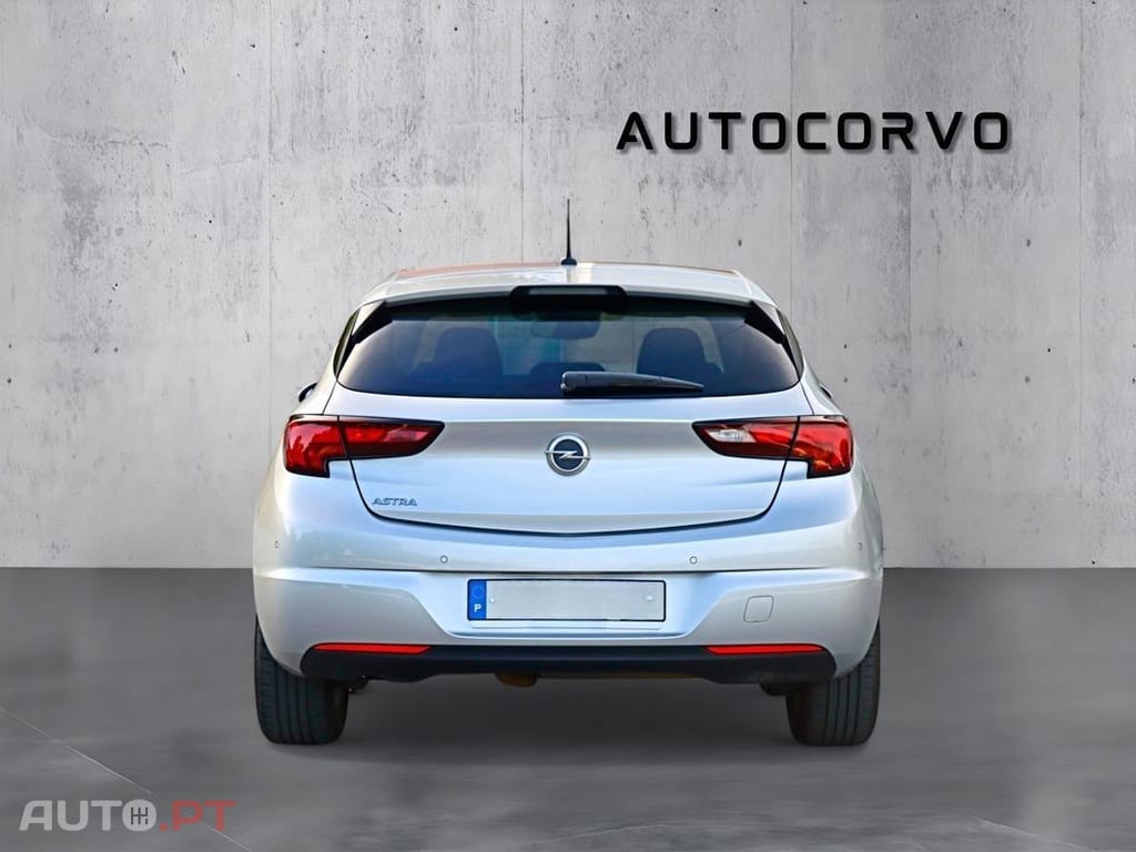 Opel Astra 1.2 T Design & Tech S/S