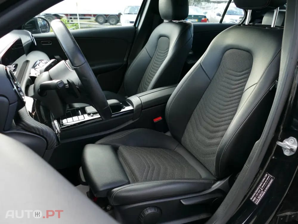 Mercedes-Benz A 250 e Style Plus