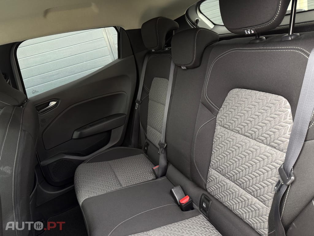Renault Clio 1.0 TCe Intens CVT