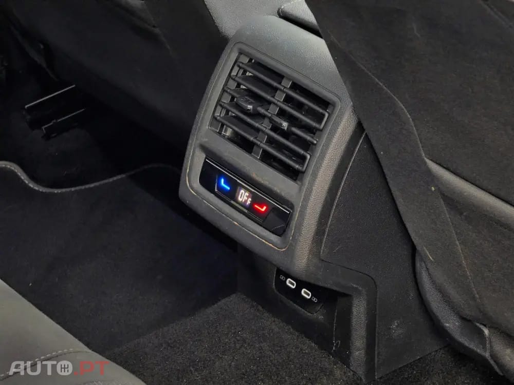 Volkswagen Golf Variant 1.0 eTSI OPF DSG Life
