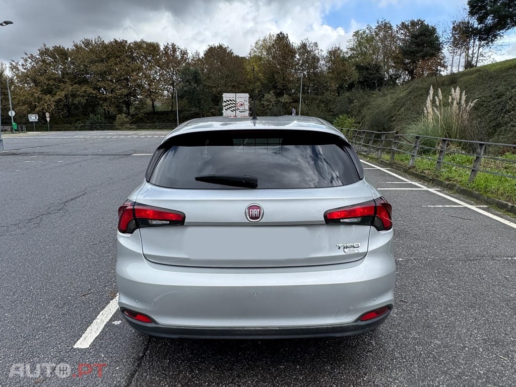 Fiat Tipo 1.3 M-Jet Easy