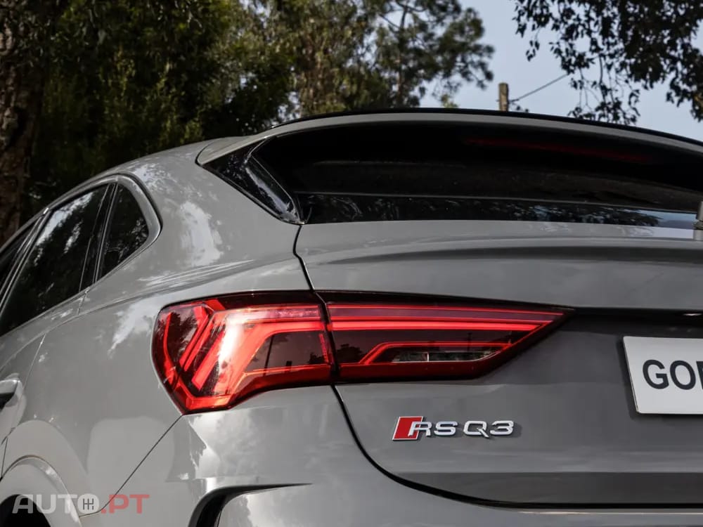 Audi RSQ3 TFSI quattro S tronic