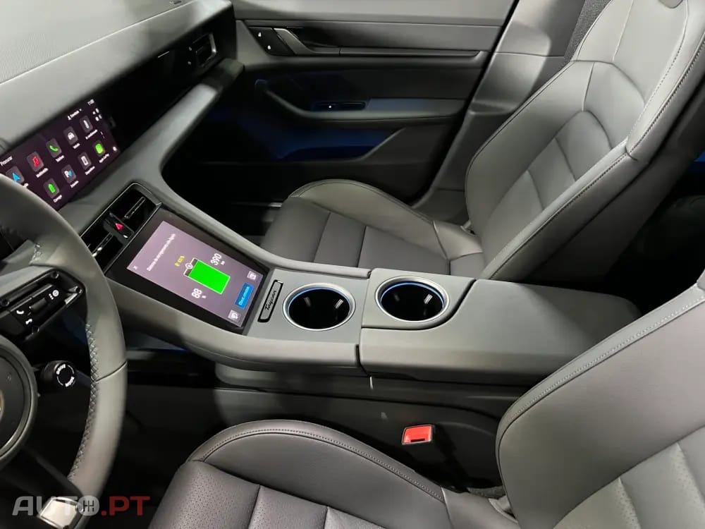 Porsche Taycan Outro