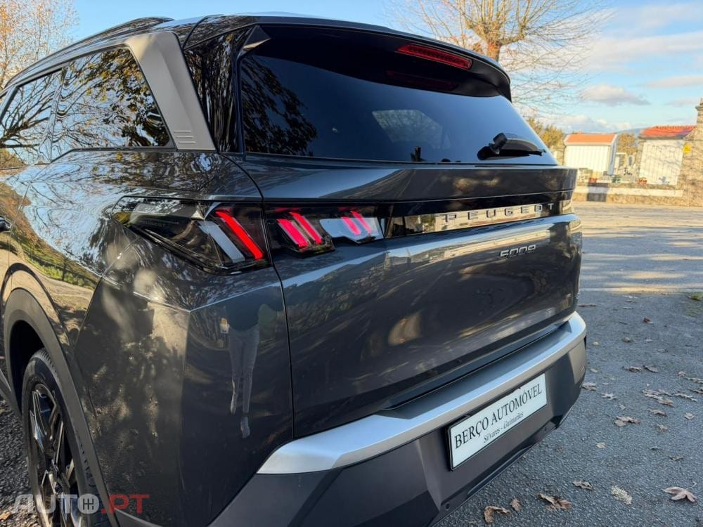 Peugeot 5008 Hybrid 136 e-DSC Allure Pack