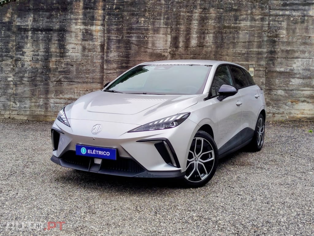 MG MG4 64 kWh Luxury