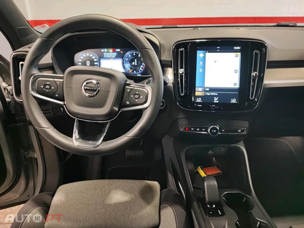 Volvo XC40 1.5 T2 Core Auto