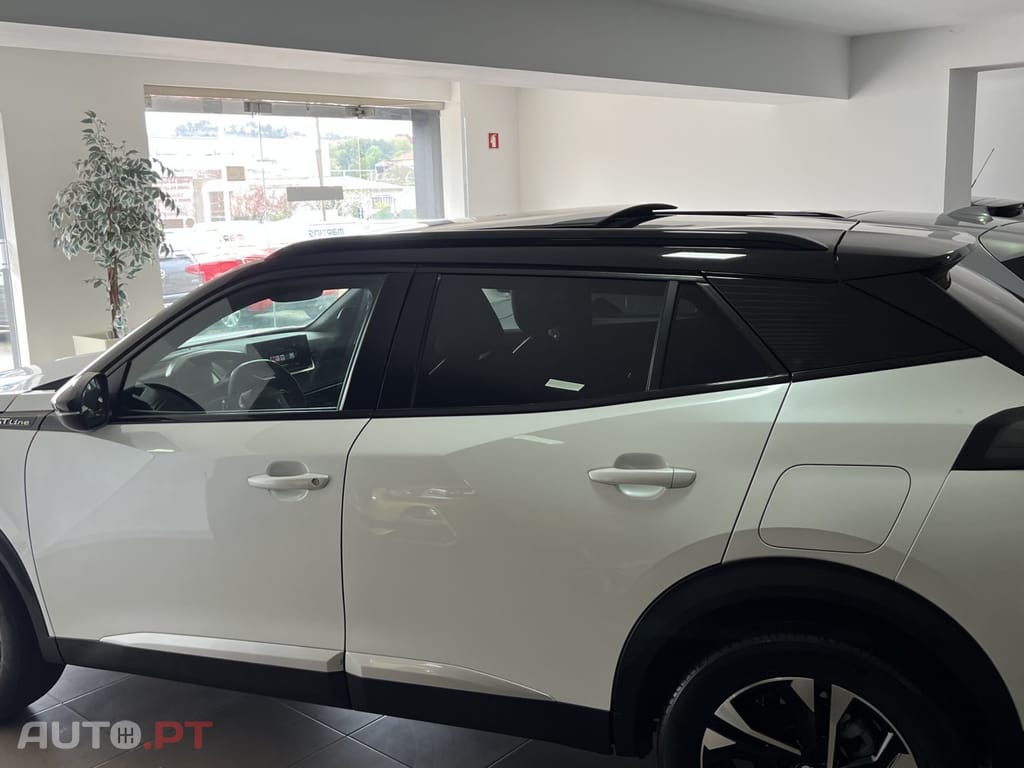 Peugeot 2008 1.2 PureTech GT Line EAT8