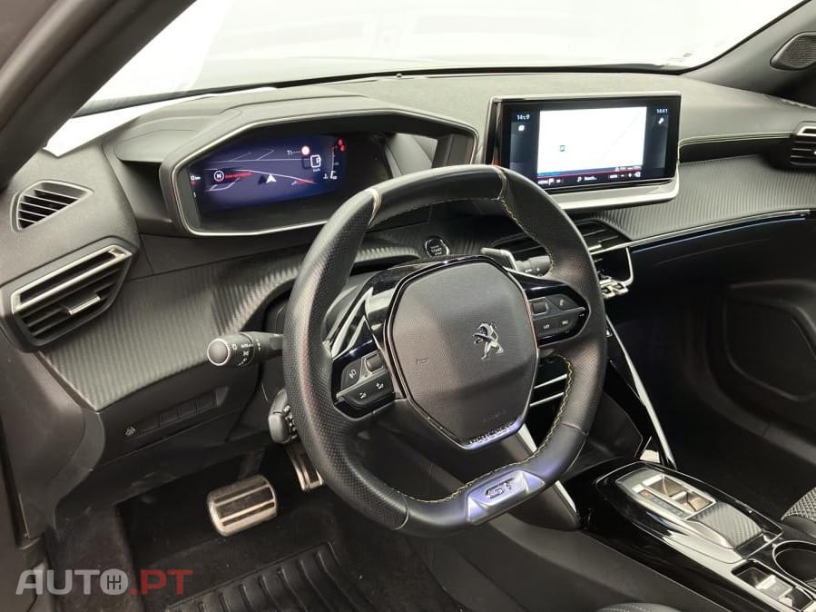 Peugeot 2008 1.2 PureTech GT EAT8