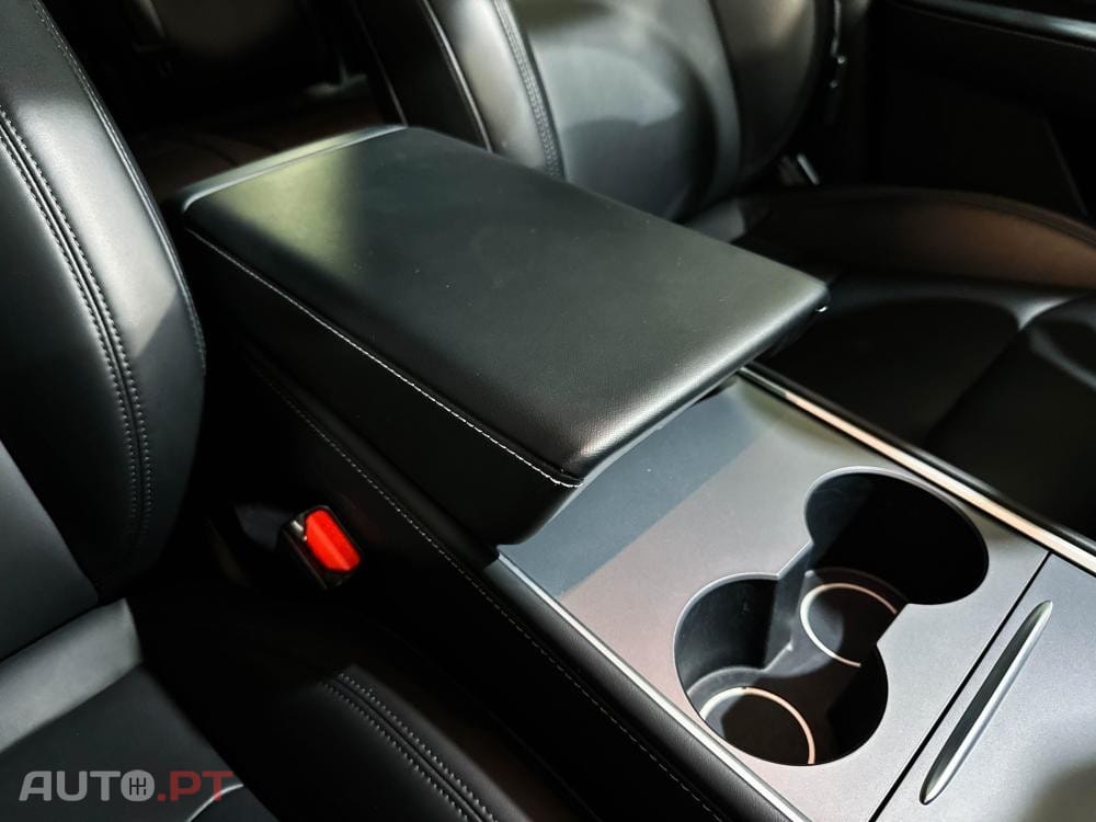 Tesla Model Y Long Range Dual Motor AWD