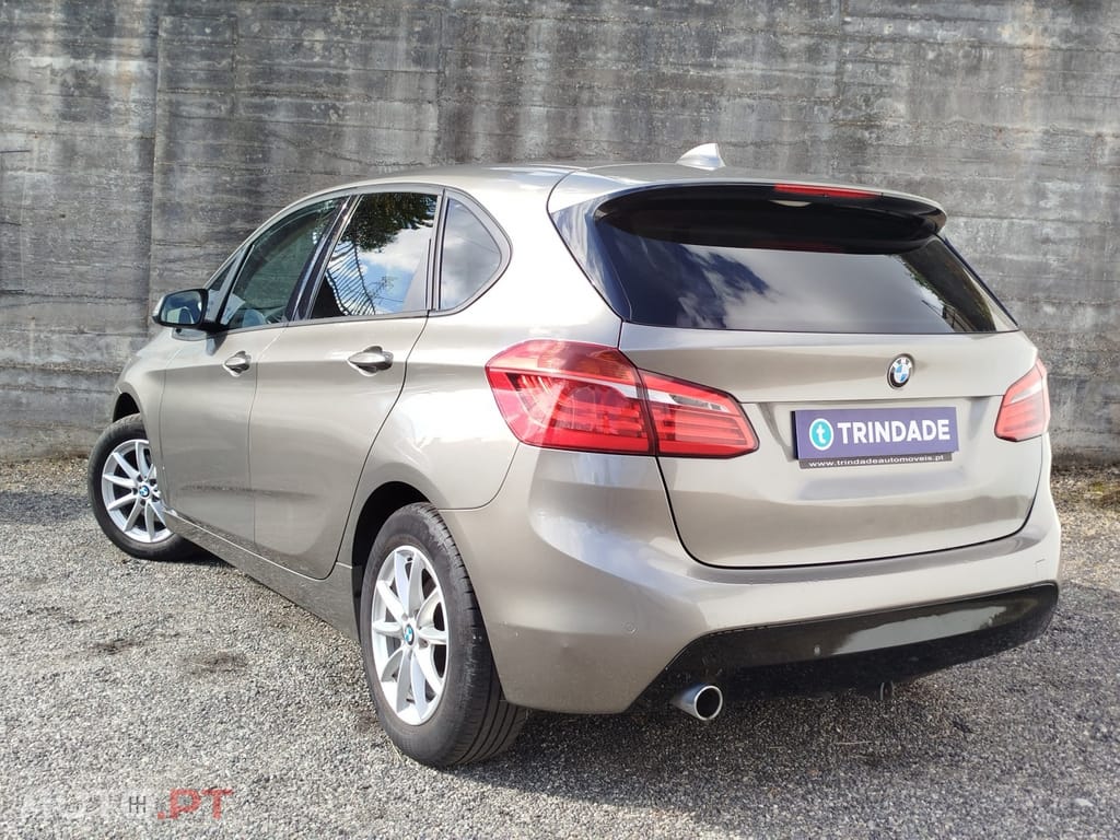BMW 216 d Luxury Line