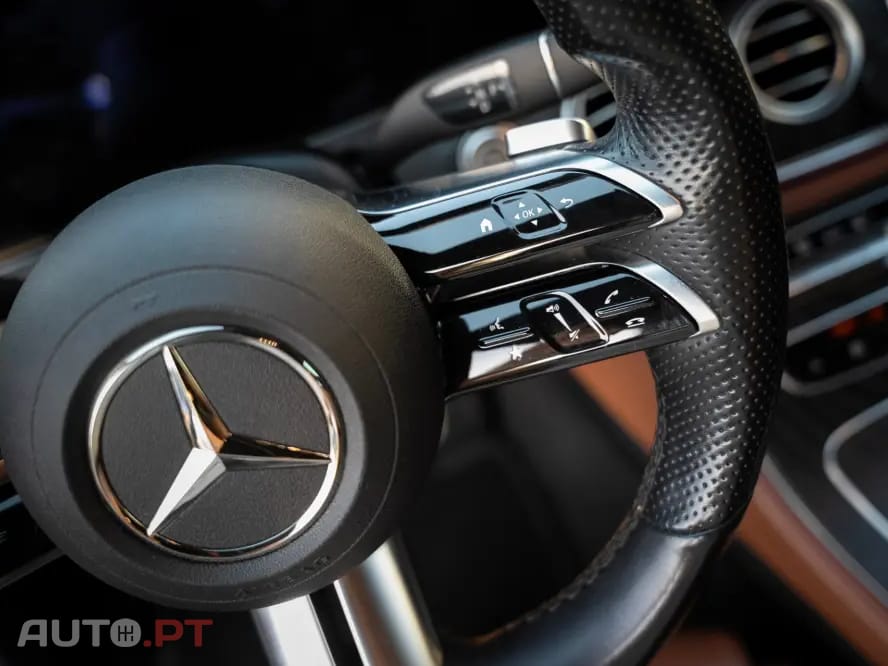 Mercedes-Benz E 300 de 4Matic 9G-TRONIC AMG Line