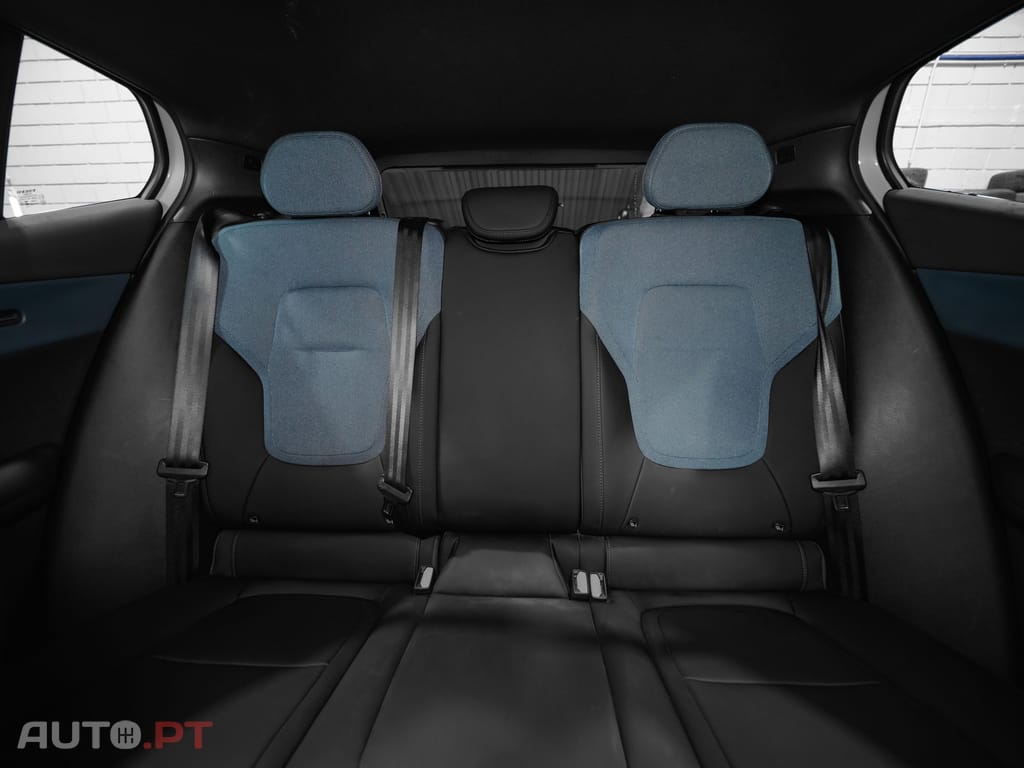 Volvo EX30 69 kWh Single Motor Extended Range Core