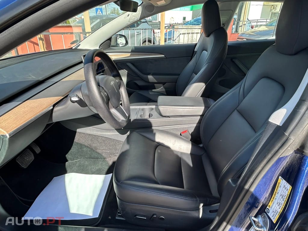 Tesla Model 3 Standard Range Plus RWD