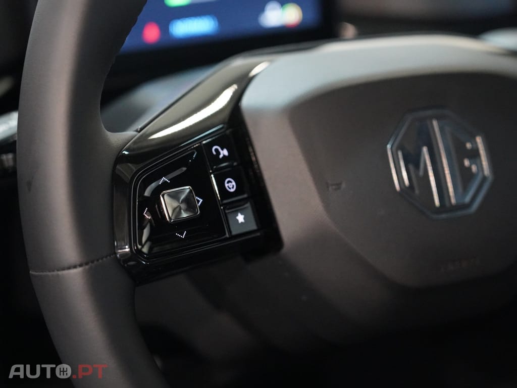 MG MG4 64 kWh Luxury