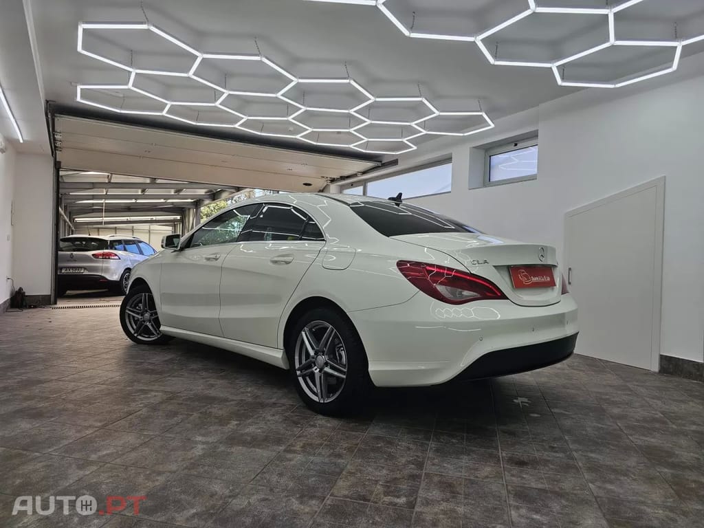 Mercedes-Benz CLA 180 d Urban