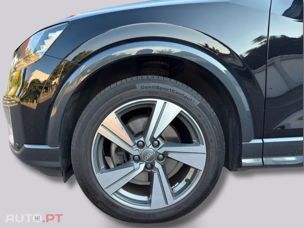 Audi Q2 I.V.A DEDUTÍVEL 35 TDI Sport