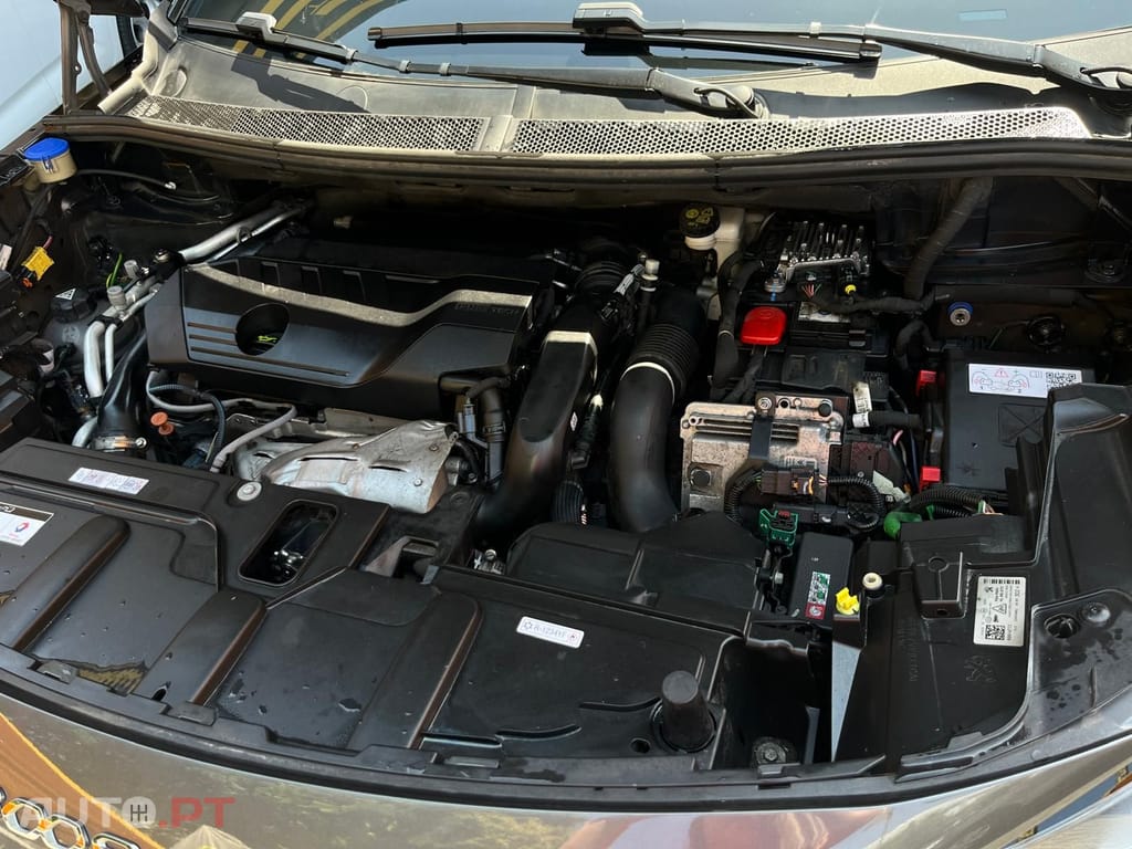 Peugeot 3008 I.V.A DEDUTÍVEL 1.6 ALLURE PACK HYBRID