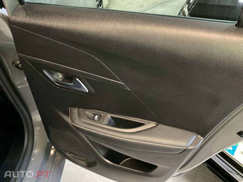 Peugeot 208 1.2 PureTech Allure