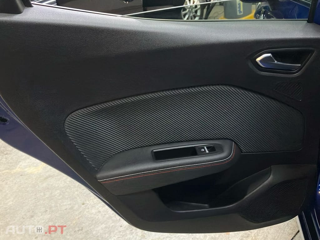 Renault Clio 1.0 TCe RS LINE