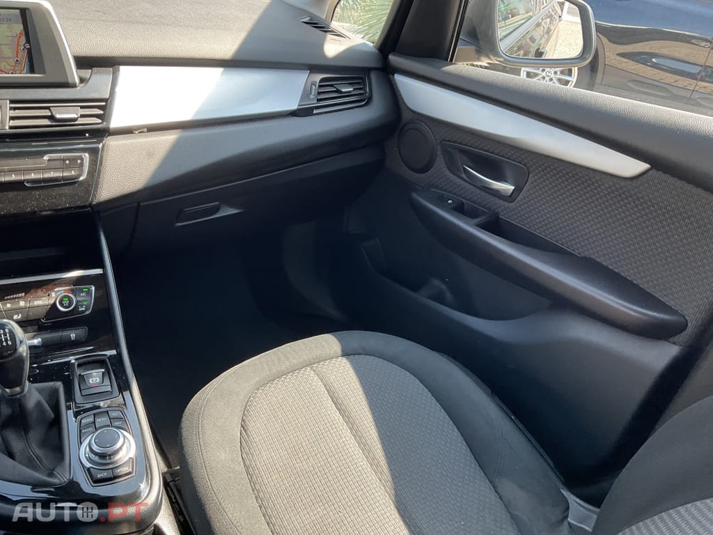 BMW 216 d