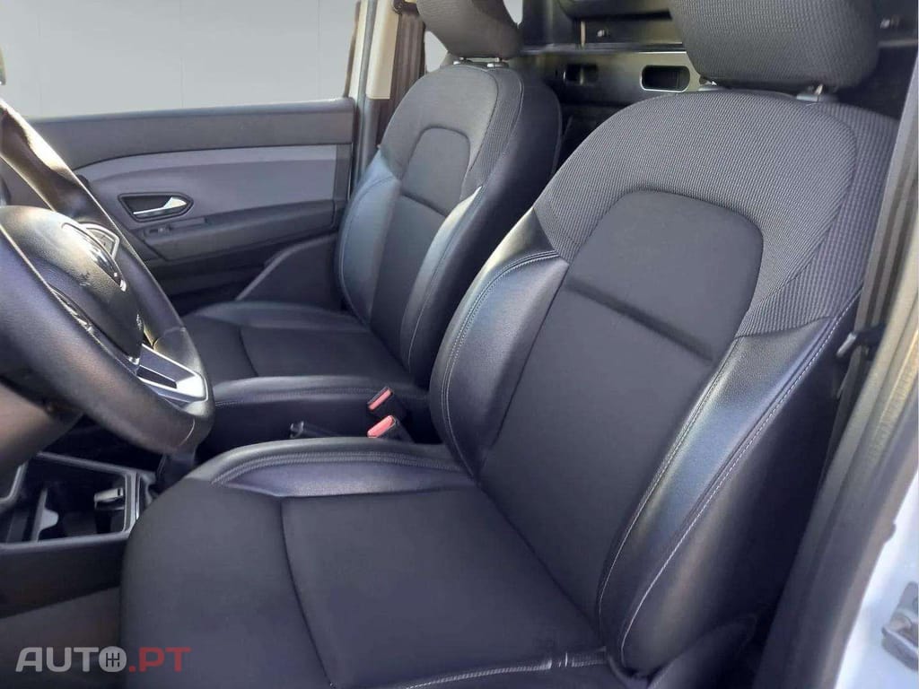 Renault Kangoo L1 Blue dCi 95 Authentic