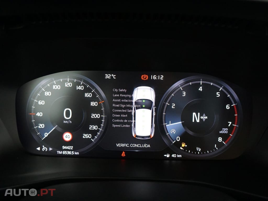 Volvo XC40 1.5 T2 Momentum Plus