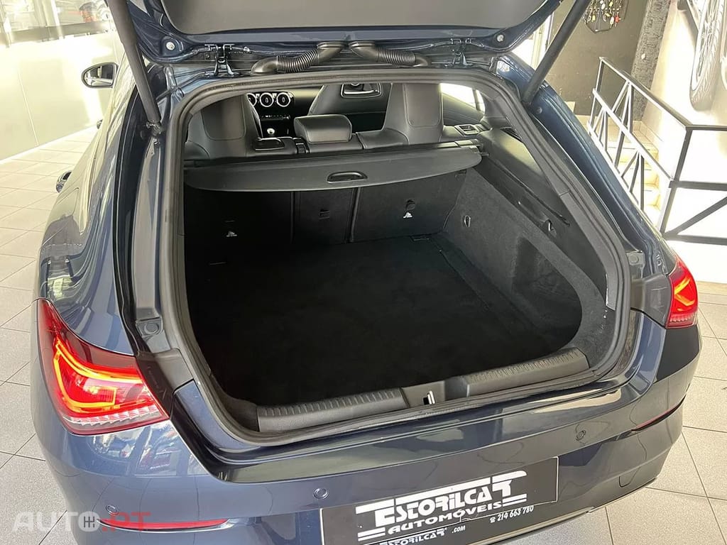 Mercedes-Benz CLA 180 d Shooting Brake Business Solutions