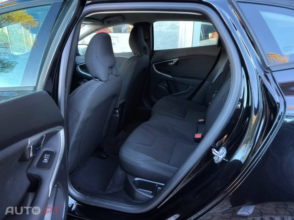 Volvo V40 2.0 D2 Kinetic