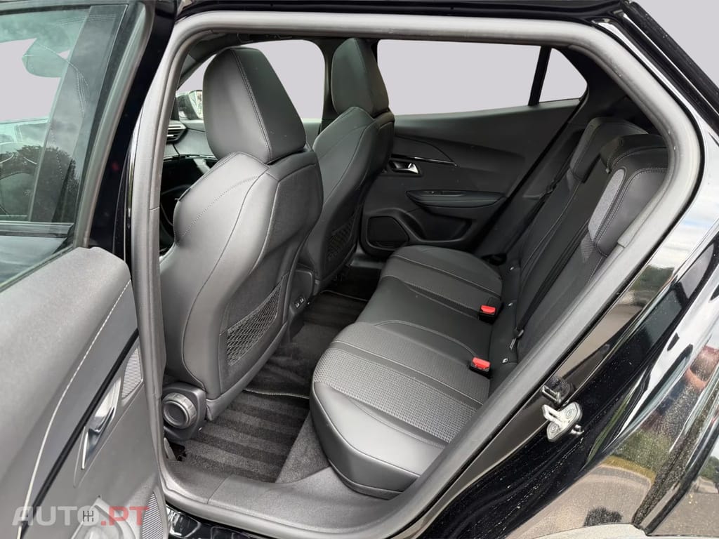 Peugeot E-2008 GT I.V.A DEDUTIVEL
