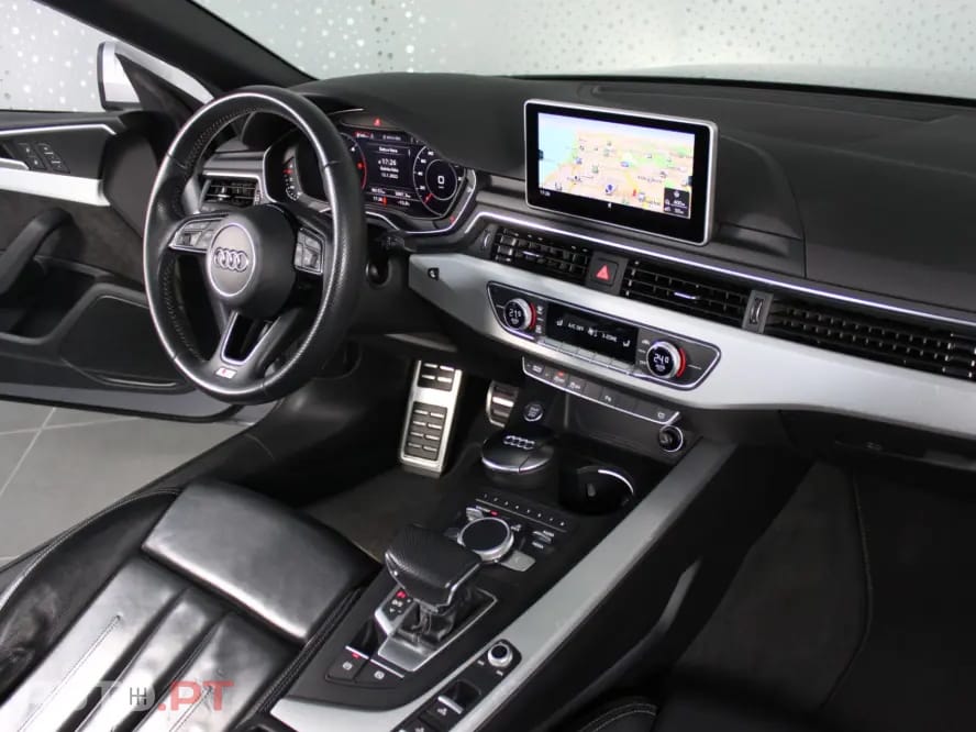 Audi A5 2.0 TDi S-line S tronic