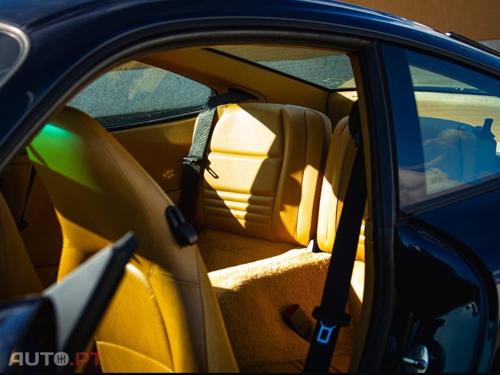 Porsche 911 Carrera