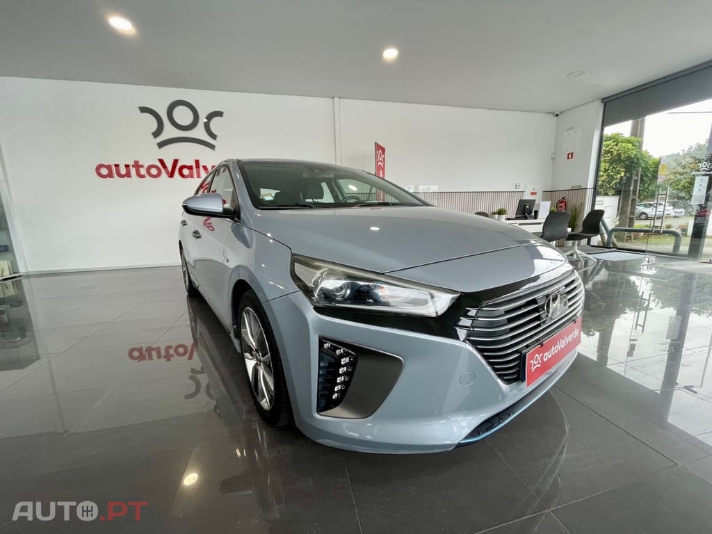 Hyundai Ioniq 1.6 GDI HEV Hybrid Tech