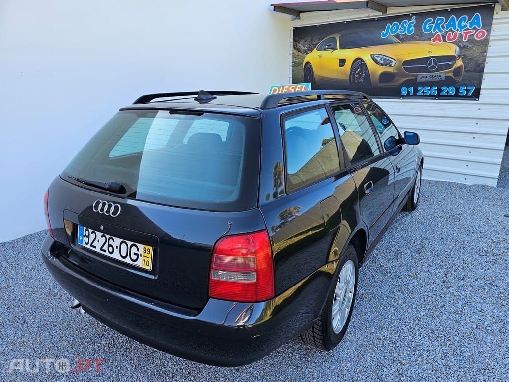 Audi A4 Avant 1.9 TDI Attraction