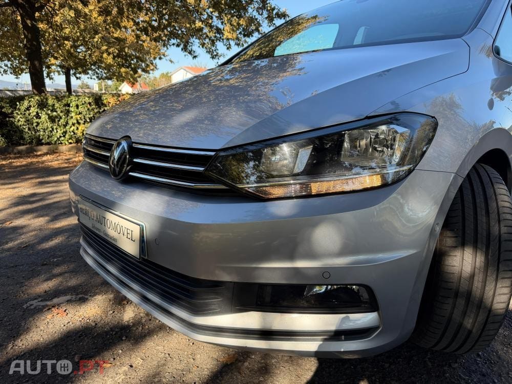 Volkswagen Touran 2.0 TDI Highline DSG