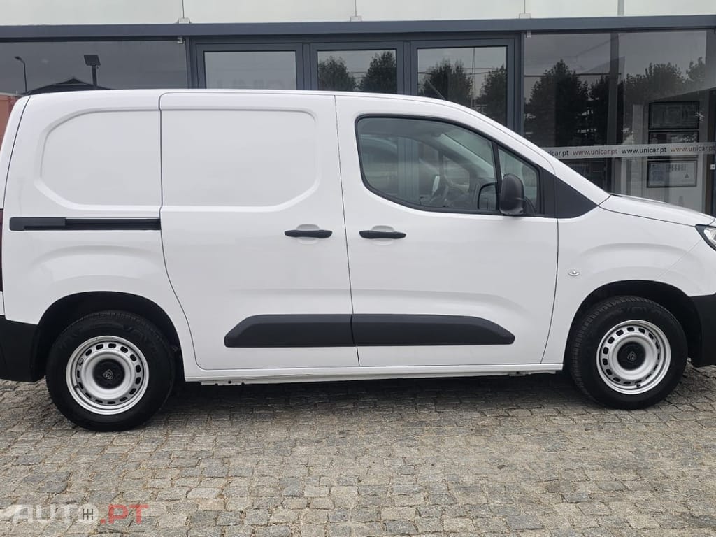Peugeot Partner 1.5 BlueHDi Premium Standard