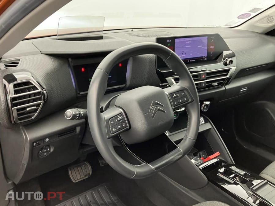 Citroen C4 1.2 PureTech Shine EAT8