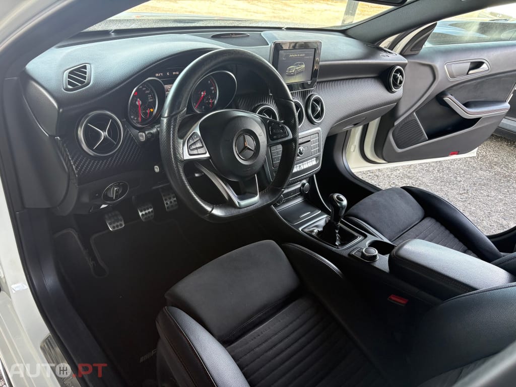 Mercedes-Benz A 180 d AMG Line