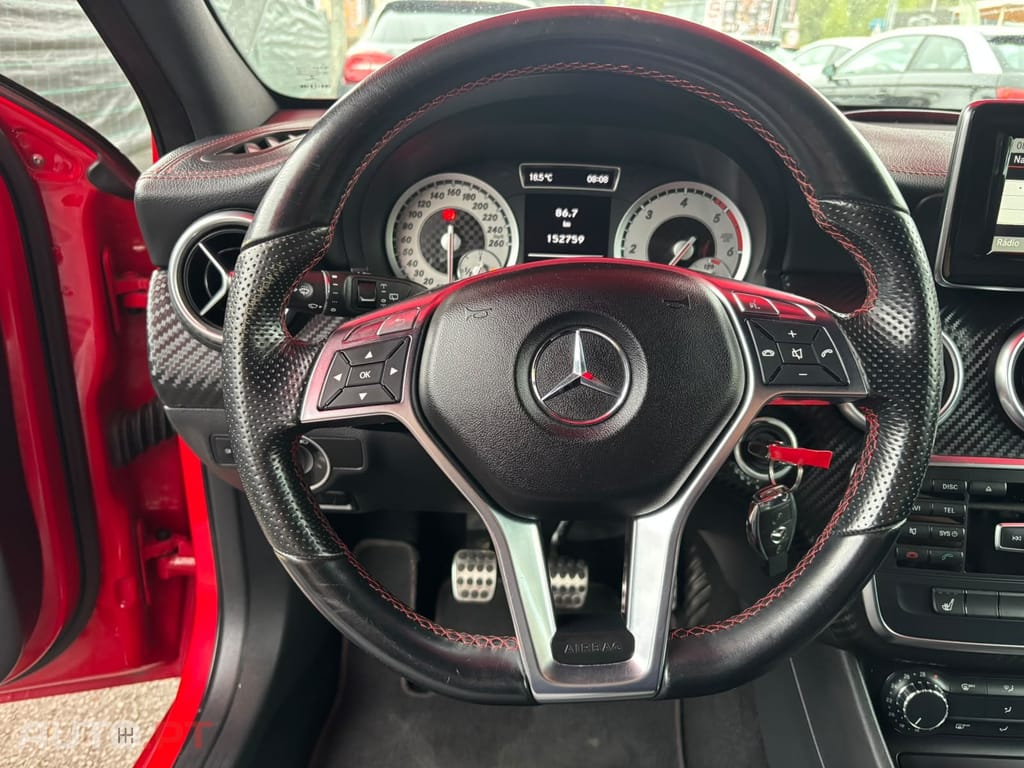 Mercedes-Benz A 200 CDi BlueEfficiency AMG Line