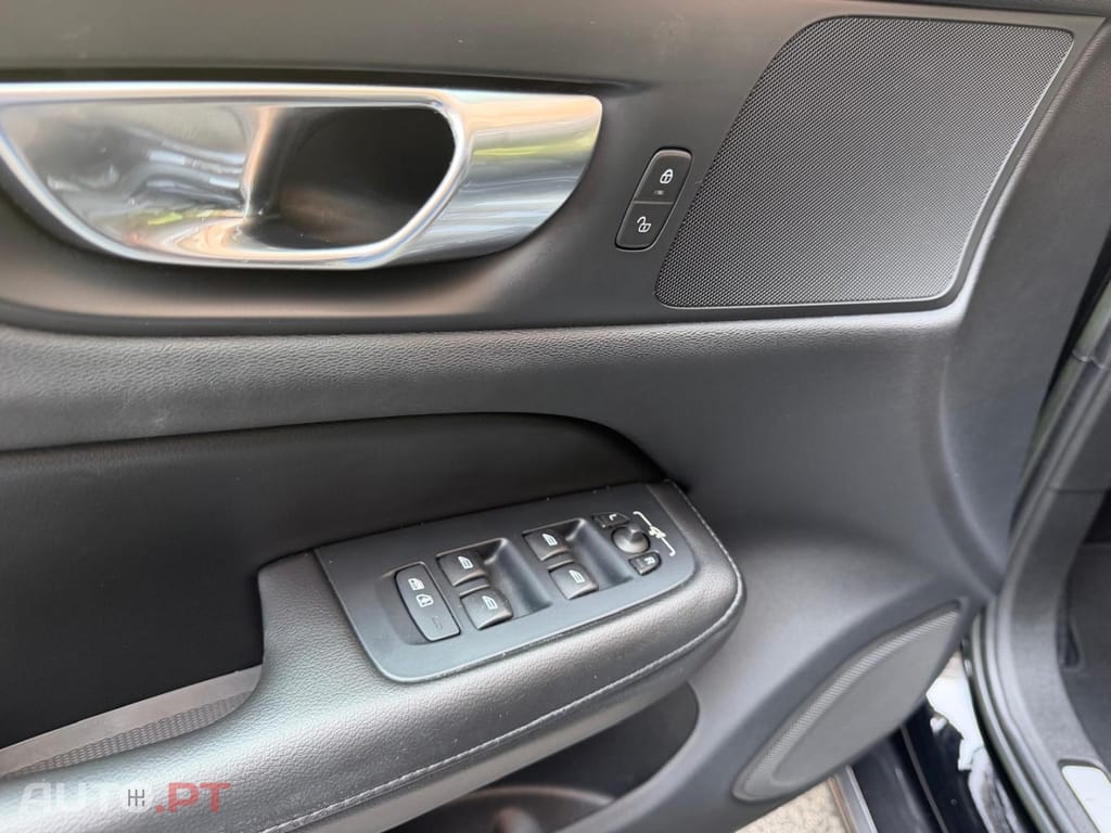 Volvo V60 2.0 T6 AWD TE Inscription Expression
