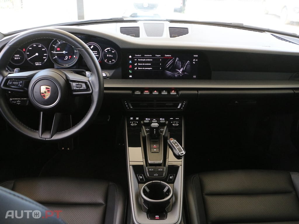 Porsche 992 Carrera PDK