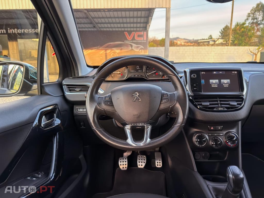 Peugeot 208 1.2 PURETECH