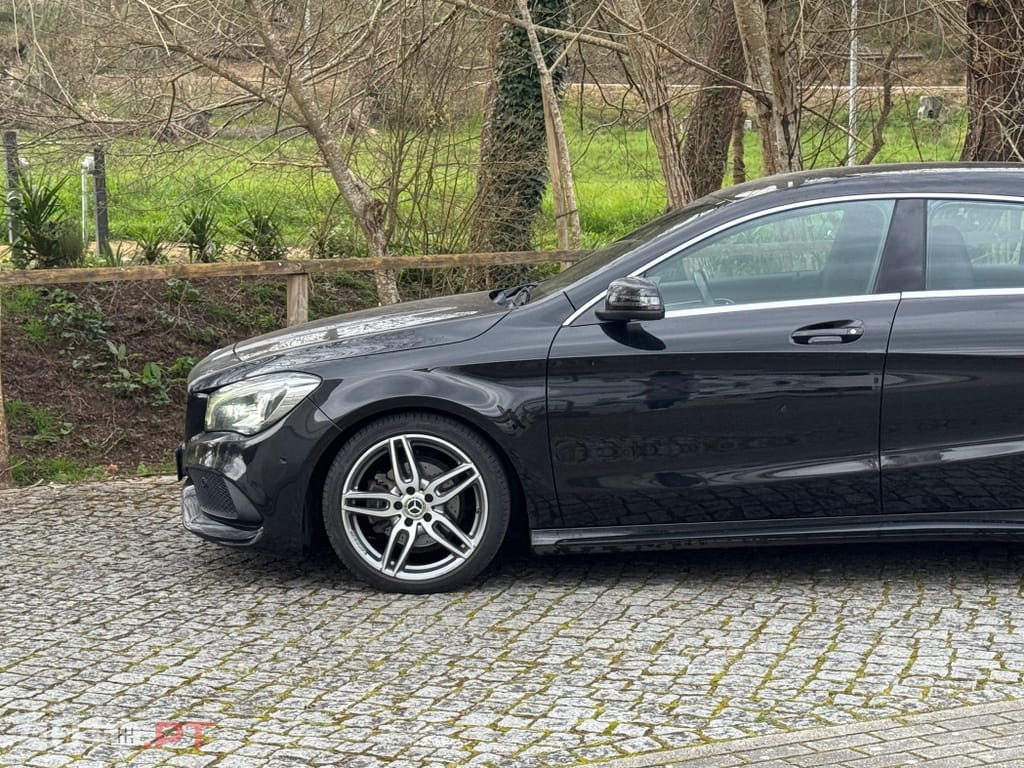 Mercedes-Benz CLA 180 7G-DCT AMG Line