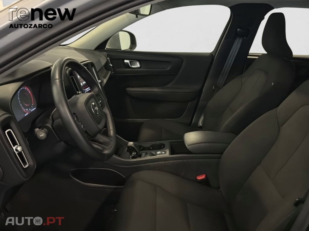 Volvo XC40 T2