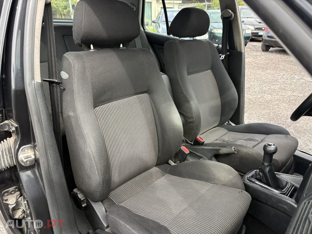 Volkswagen Golf 1.9 TDi Highline