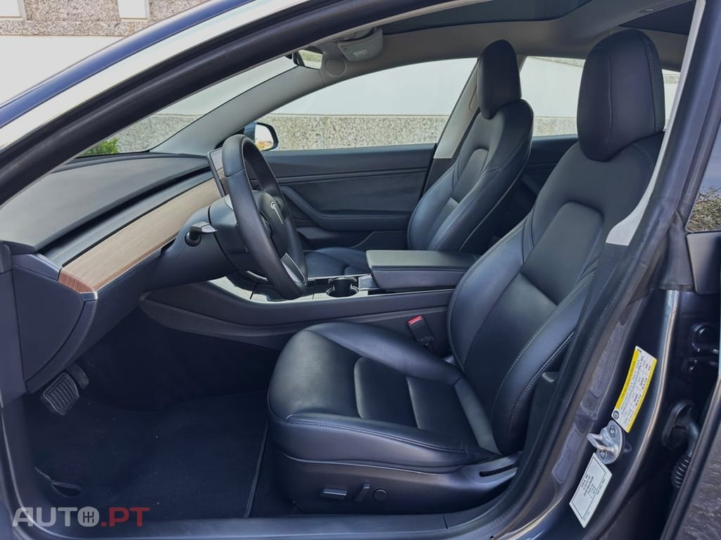 Tesla Model 3 Long-Range Dual Motor AWD