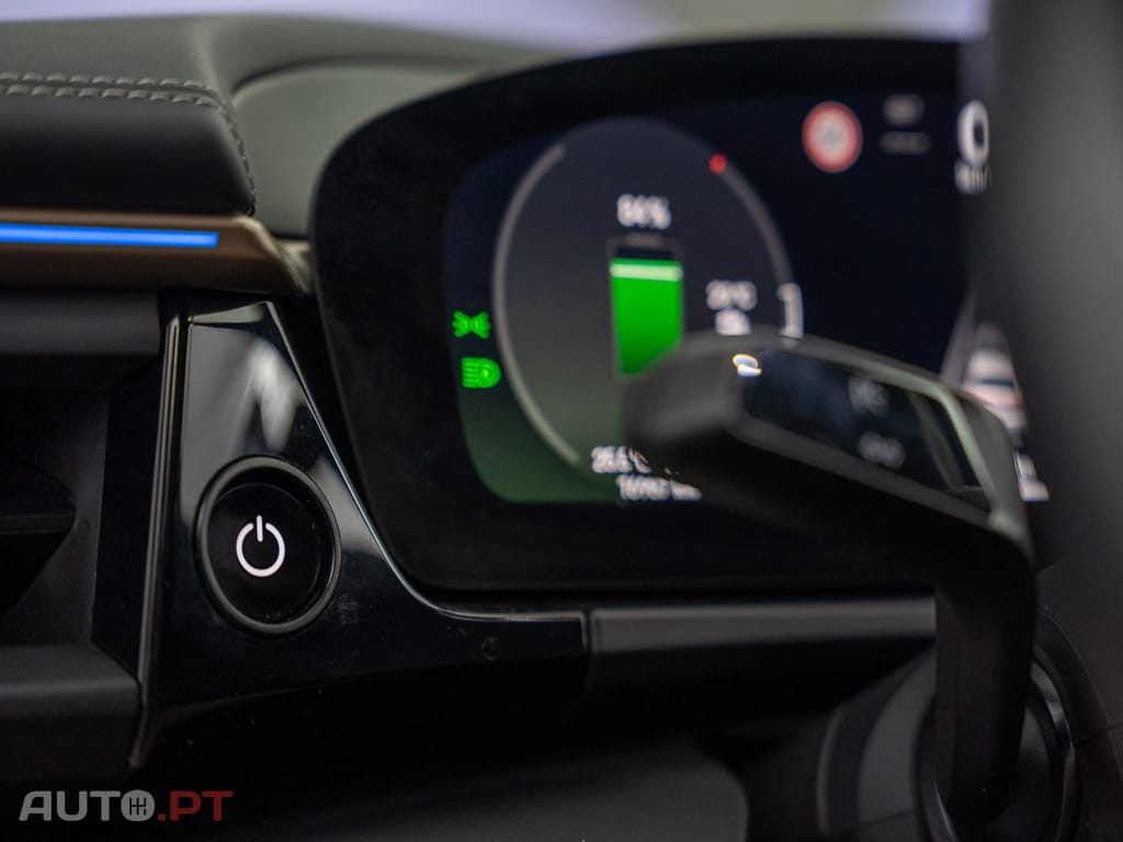 Porsche Macan Electric 4