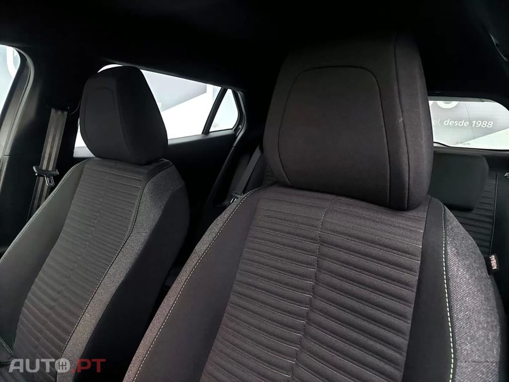 Peugeot 2008 1.2 PureTech Active Pack