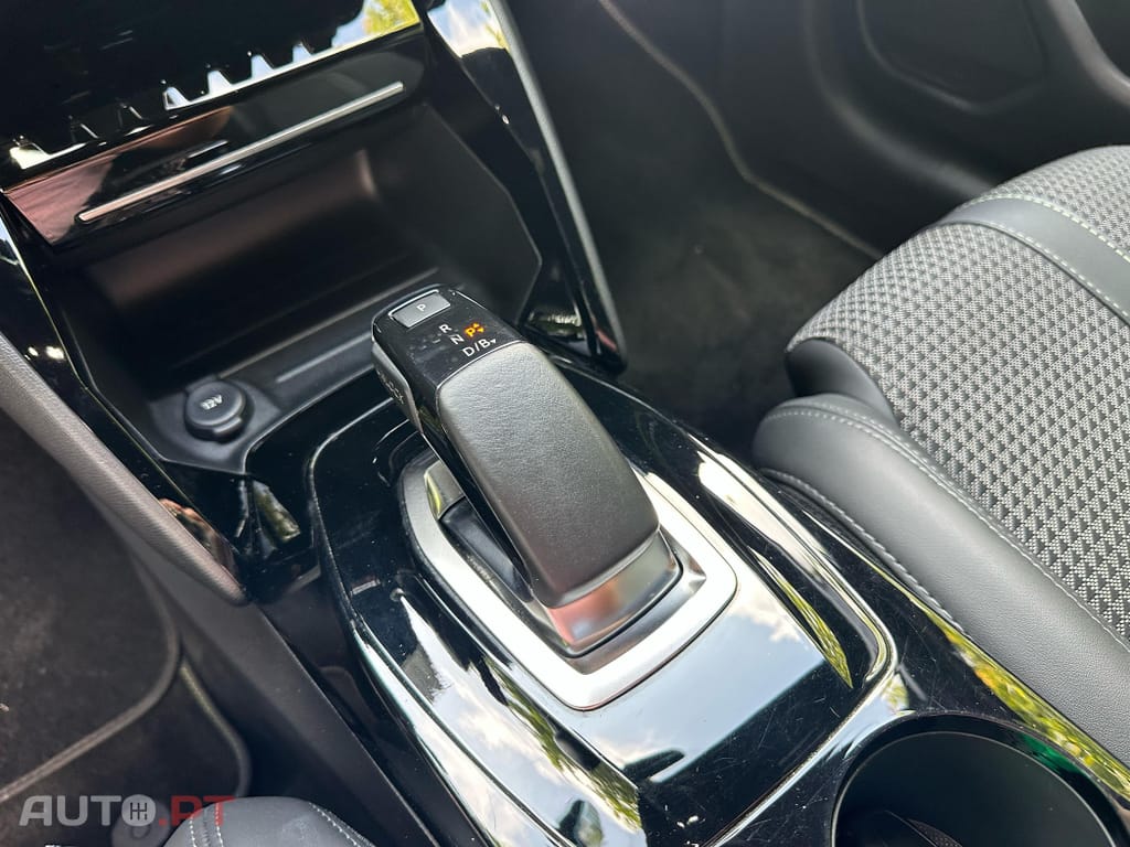 Peugeot E-208 50 kWh GT Pack