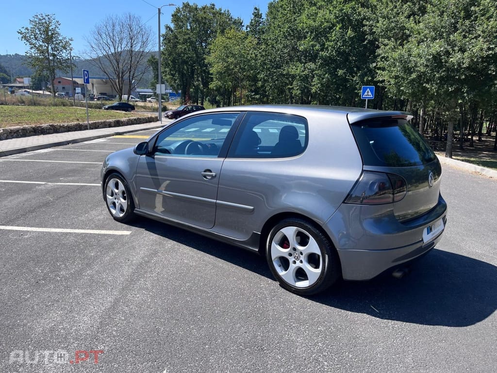 Volkswagen Golf 2.0 GTi